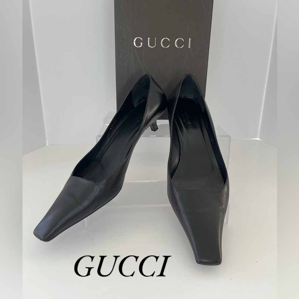 Gucci Black Leather Pumps Women's Size 8.5 Mint Condition